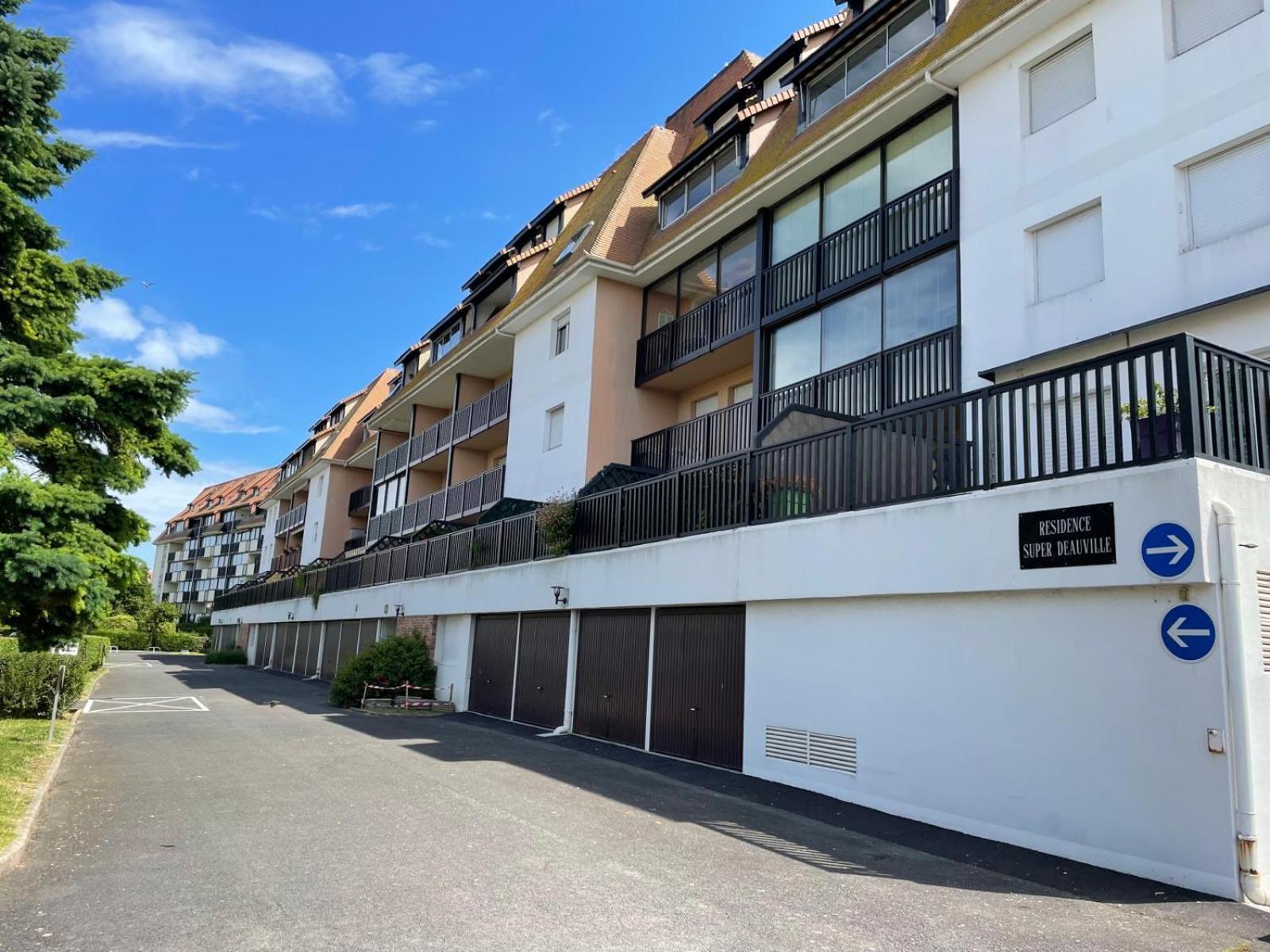 Super Deauville Appartement 2 Pieces Cosy Proche Plage Plein Sud Villers-sur-Mer Bagian luar foto