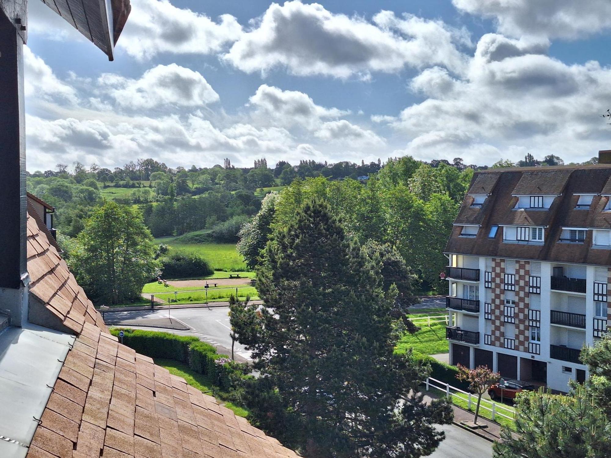 Super Deauville Appartement 2 Pieces Cosy Proche Plage Plein Sud Villers-sur-Mer Bagian luar foto
